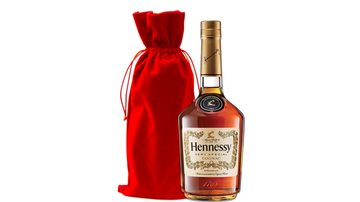 Hennessy VS Cognac with Red Velvet Gift Bag | Wine.com