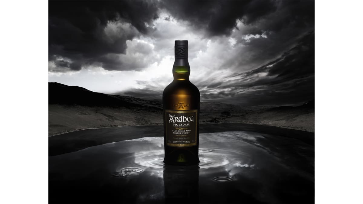 Ardbeg Uigeadail Islay Single Malt Scotch Whisky | Wine.com