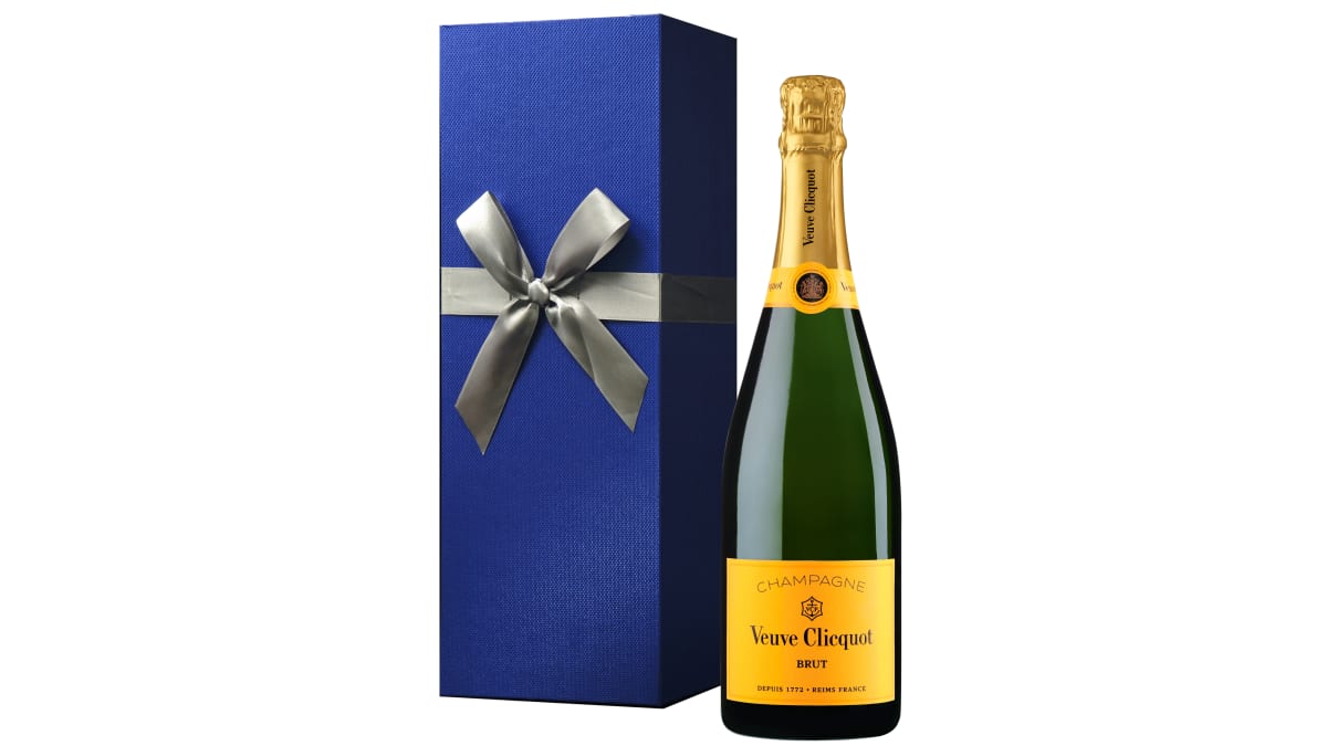 Veuve Clicquot Yellow Label Brut with Blue Gift Box | Wine.com