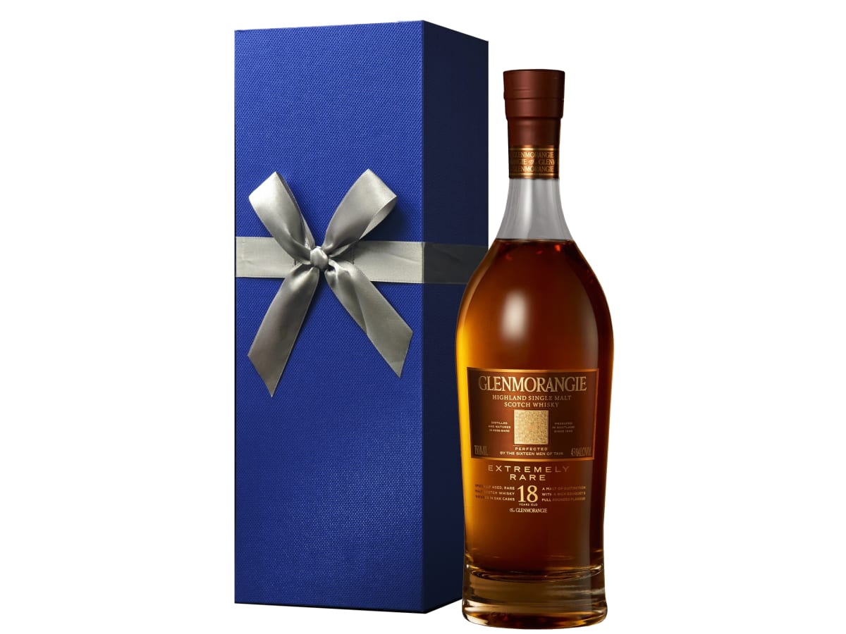 Glenmorangie 18 Year Highland Single Malt Scotch Whisky with Blue