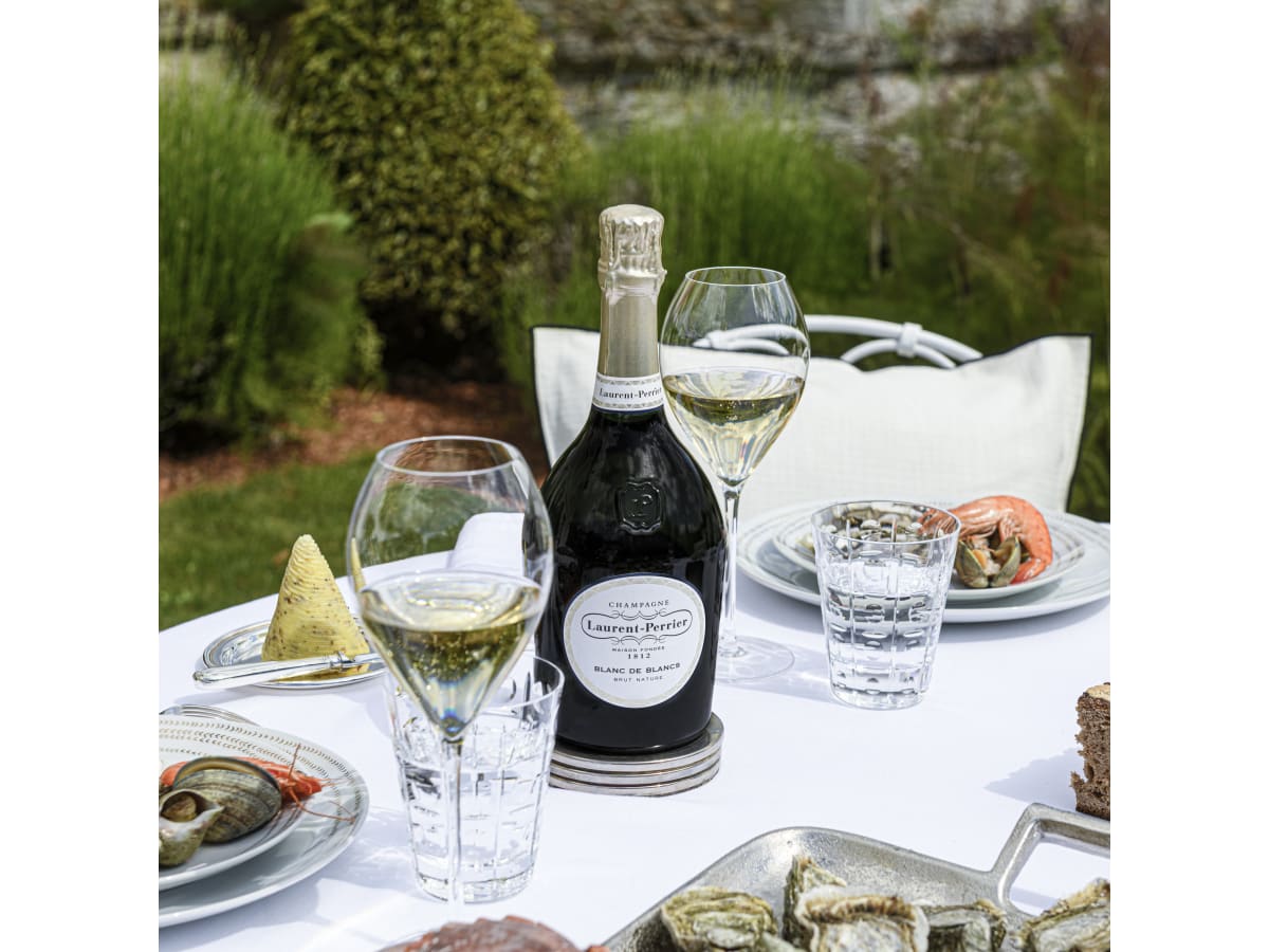 Laurent-Perrier ブラン・ド・ブラン シャンパン Laurent-Perrier Blanc de Blancs Brut Nature | Wine.com