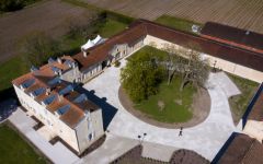 Chateau Arnauld Estate Winery Image