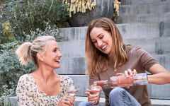 Avaline Founders Cameron Diaz & Katherine Power Winery Image