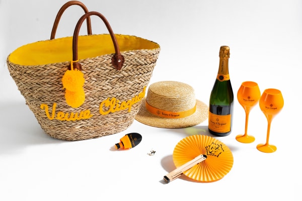 Veuve Clicquot Yellow Label Bottle with Perfect Picnic Pack | Wine.com