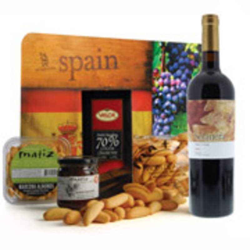 90 Point Spanish Fiesta Wine Gift Set Gift Product Image