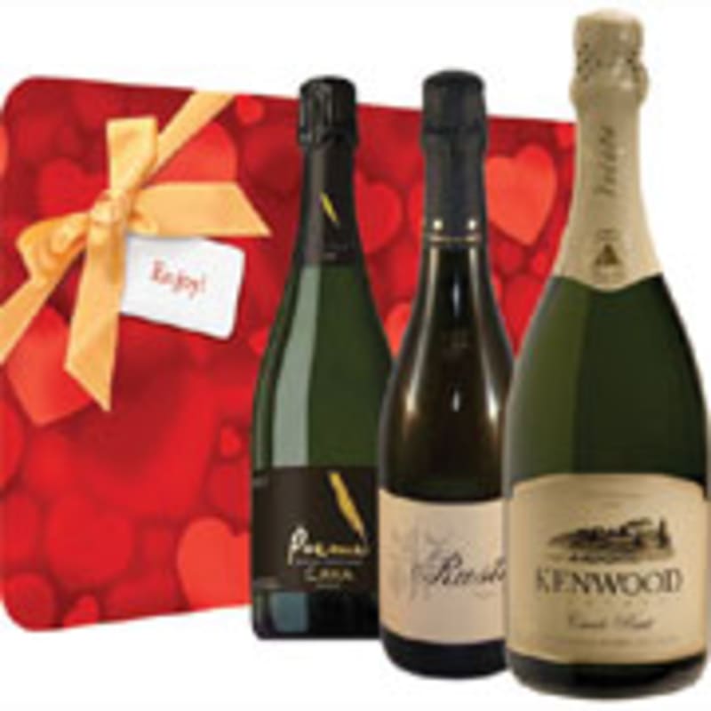 Bubbly Hearts Celebration Sparkling Wine Gift Set Gift Product Image