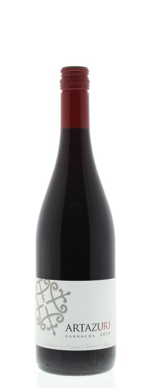 Artazu Artazuri Garnacha 2010 Front Bottle Shot