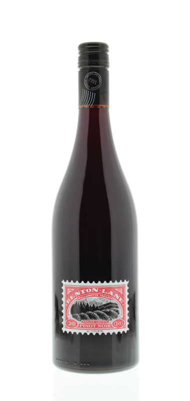 Benton Lane Pinot Noir 2010 Front Bottle Shot