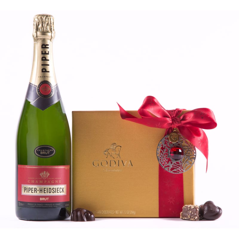 Wine & Holiday Godiva Chocolates Gift Set Gift Product Image