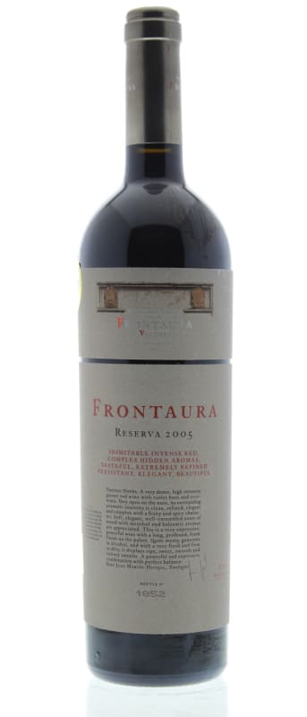 Frontaura Toro Reserva 2005 Front Bottle Shot
