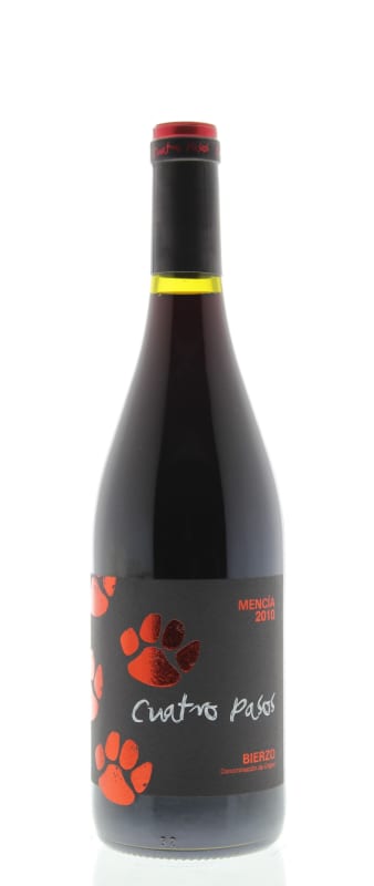 Martin Sarmiento Cuatro Pasos Mencia 2010 Front Bottle Shot