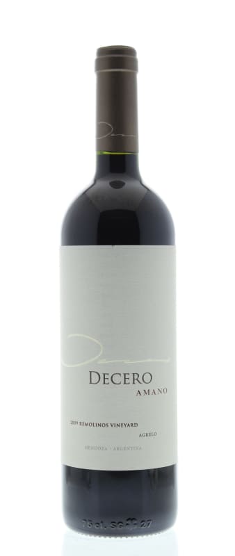 Finca Decero Amano 2009 Front Bottle Shot