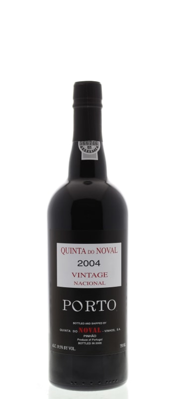 Quinta do Noval Vintage Port Nacional 2004 Front Bottle Shot