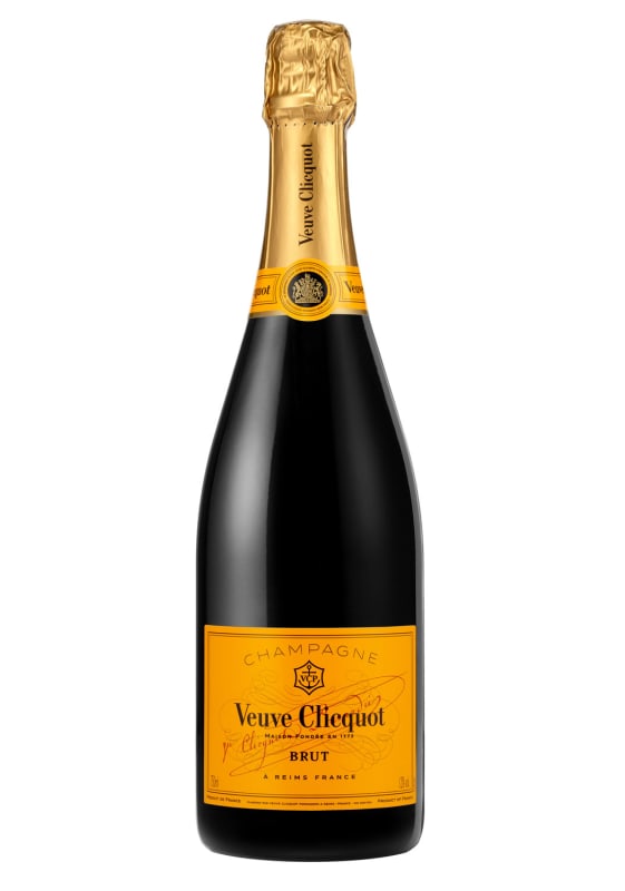 Veuve Clicquot Yellow Label Brut with Isothermic Gift Bag Front Bottle Shot