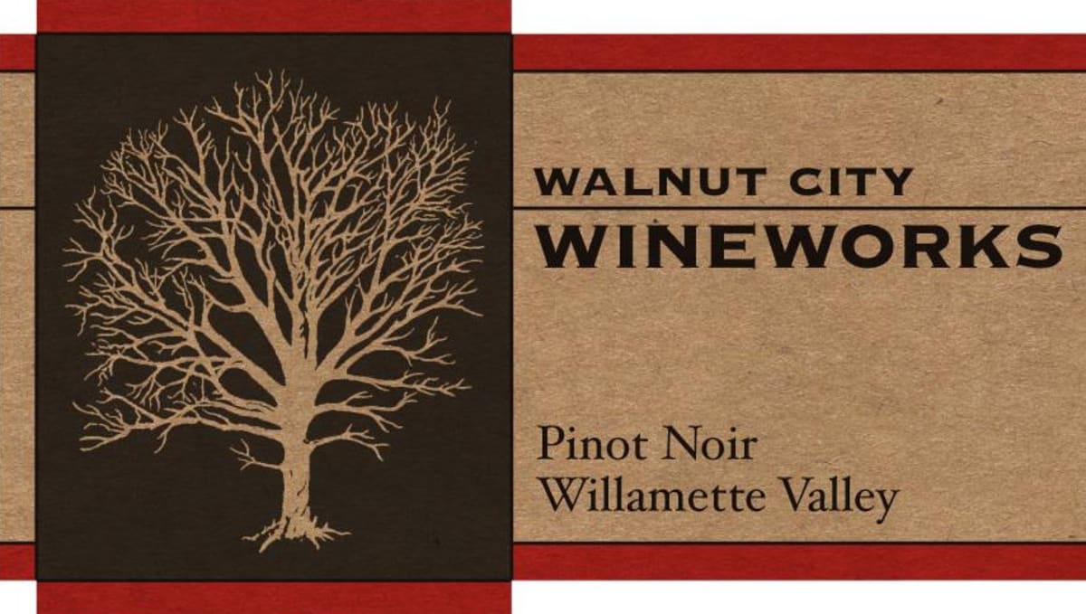 Walnut City Wineworks Pinot Noir 2014 Front Label