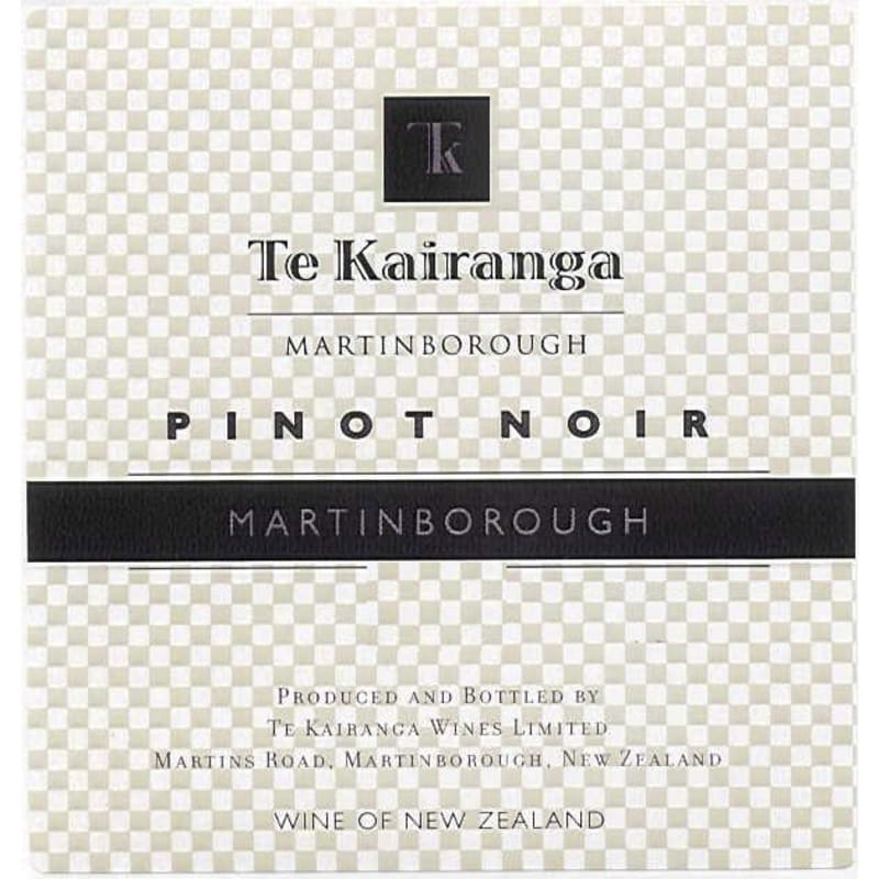 Te Kairanga Pinot Noir 2001 Front Label