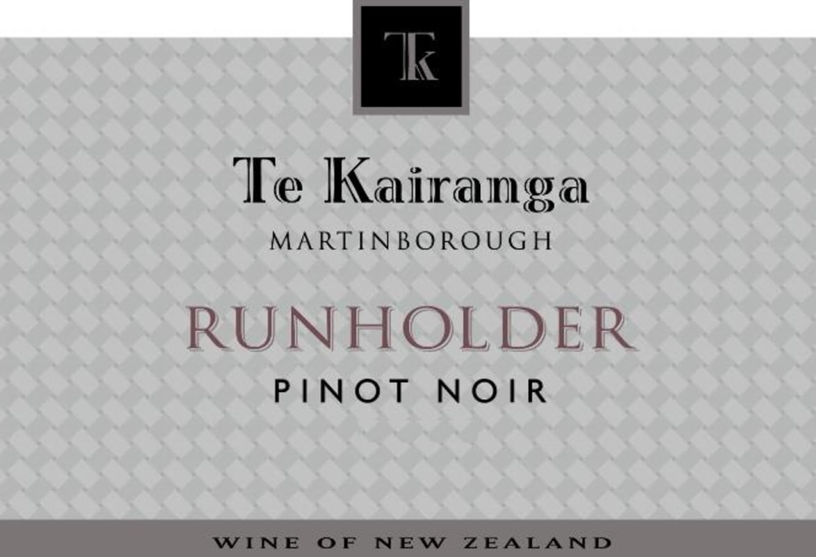 Te Kairanga Runholder Pinot Noir 2010 Front Label