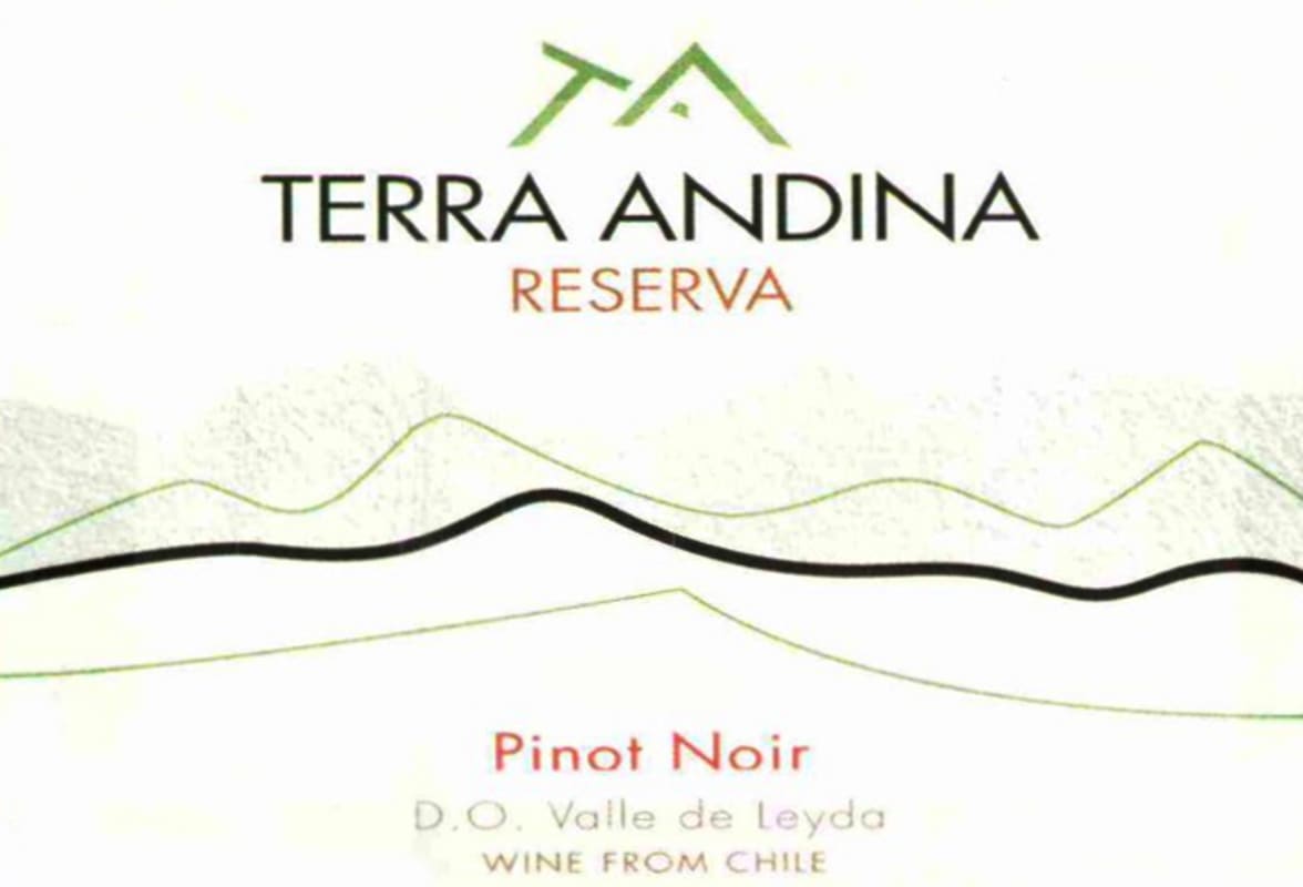 Terra Andina Reserva Pinot Noir 2014 Front Label