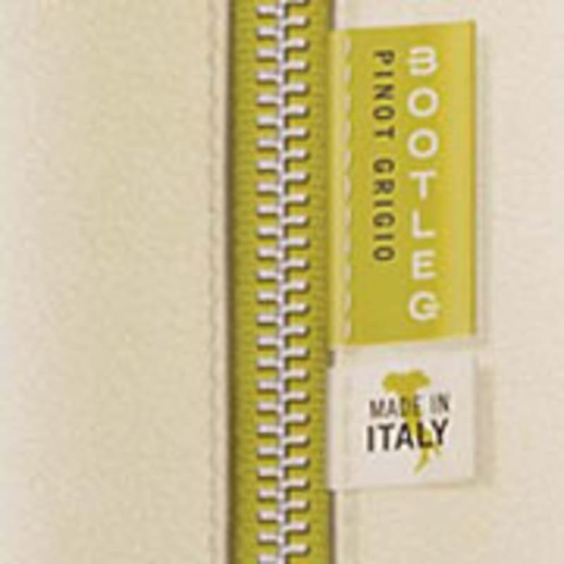 Bootleg Pinot Grigio 2004 Front Label