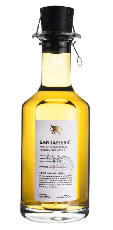 Santanera Kosher Anejo Blend Tequila Front Bottle Shot