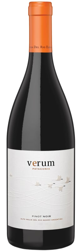 Verum Pinot Noir 2019 Front Bottle Shot