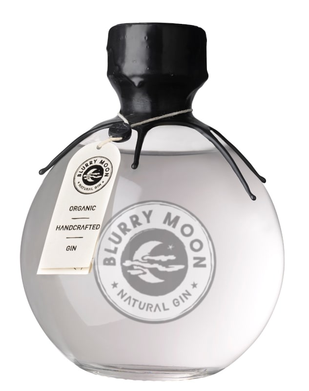 Blurry Moon Natural Gin Front Bottle Shot