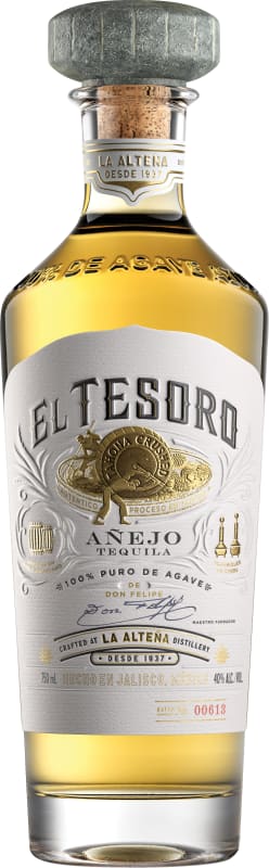 El Tesoro Anejo Tequila Front Bottle Shot