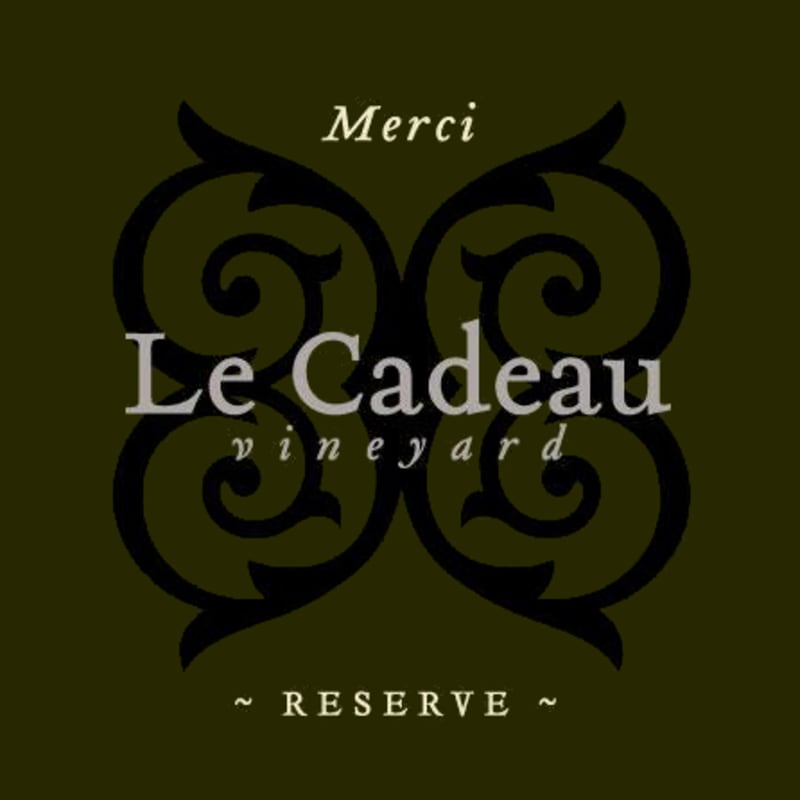 Le Cadeau Vineyard Merci Reserve Pinot Noir 2011 Front Label