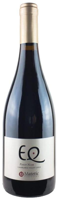 Matetic EQ Pinot Noir 2015 Front Bottle Shot