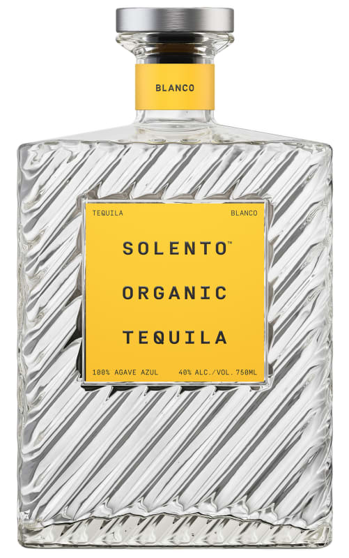 Solento Organic Blanco Tequila Front Bottle Shot