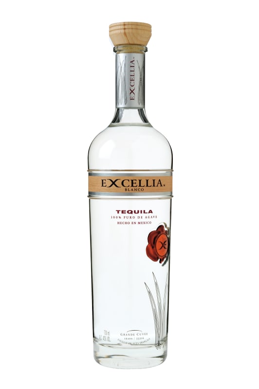 Excellia Blanco Tequila Front Bottle Shot