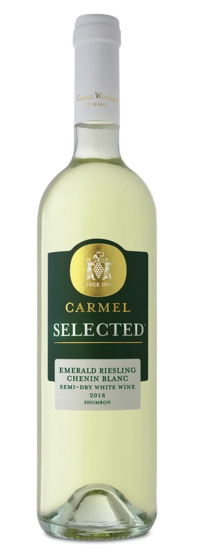 Carmel Vineyard Selected Emerald Riesling - Chenin Blanc 2018 Front Bottle Shot