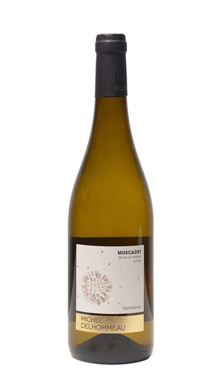 Delhommeau Muscadet de Sevre et Maine Harmonie 2017 Front Bottle Shot
