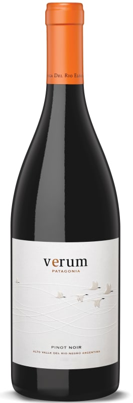 Verum Pinot Noir 2018 Front Bottle Shot
