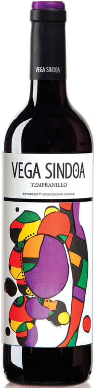 Bodegas Nekeas Vega Sindoa Tempranillo 2015 Front Bottle Shot