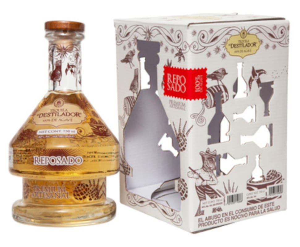 El Destilador Reposado Tequila with Gift Box Front Bottle Shot