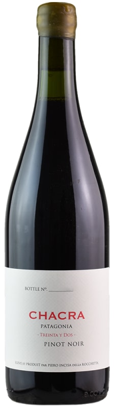 Bodega Chacra Treinta y Dos Pinot Noir 2022 Front Bottle Shot
