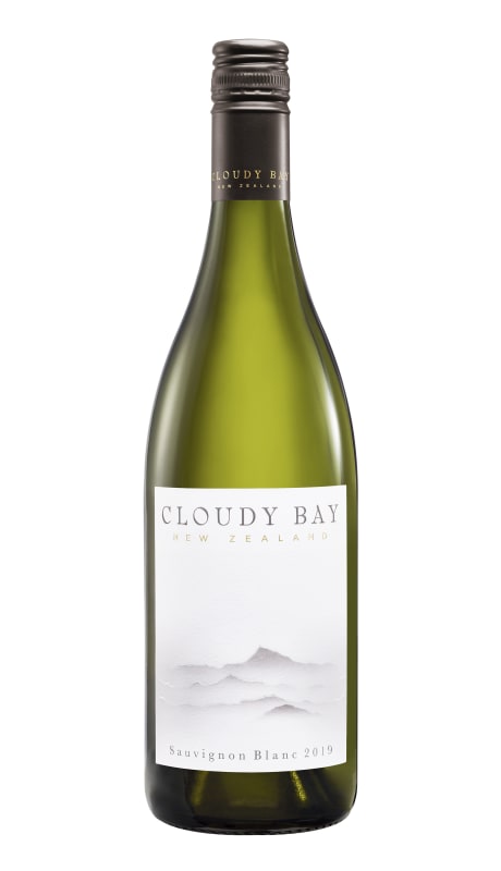 Cloudy Bay Sauvignon Blanc 2019 Front Bottle Shot