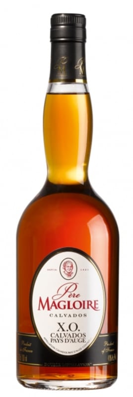 Pere Magloire XO Calvados Front Bottle Shot