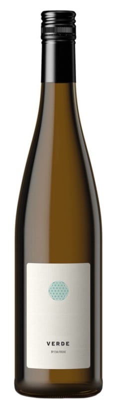 Eva Fricke Verde Riesling Halbtrocken 2020 Front Bottle Shot