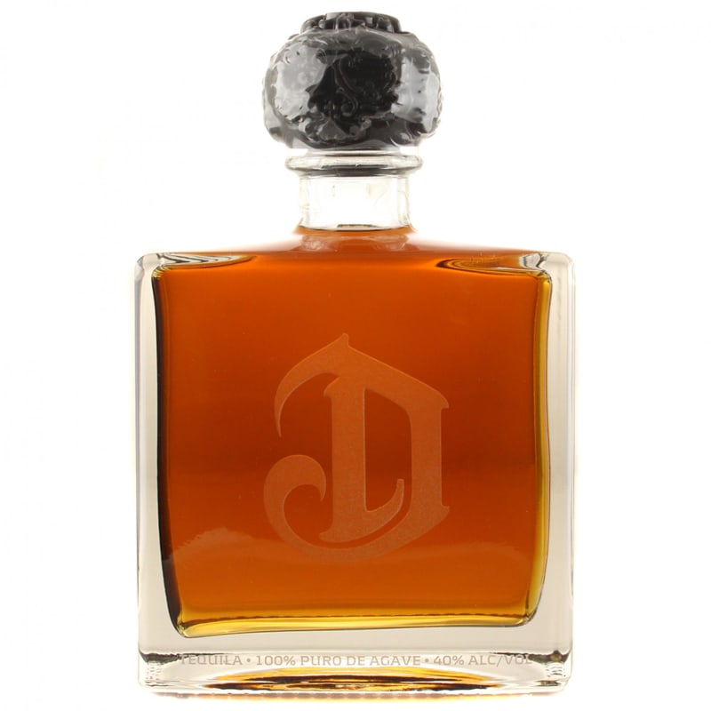 DeLeon Leona Tequila Front Bottle Shot