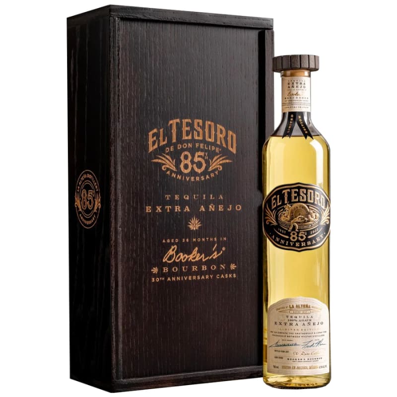 El Tesoro 85th Anniversary Extra Anejo Tequila with Gift Box Front Bottle Shot