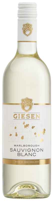 Giesen Sauvignon Blanc 2022 Front Bottle Shot