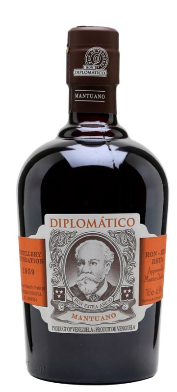 Diplomatico Mantuano Rum Front Bottle Shot