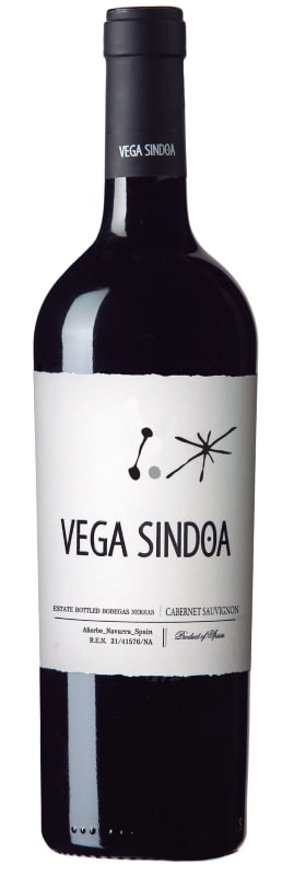 Bodegas Nekeas Vega Sindoa Cabernet Sauvignon 2017 Front Bottle Shot